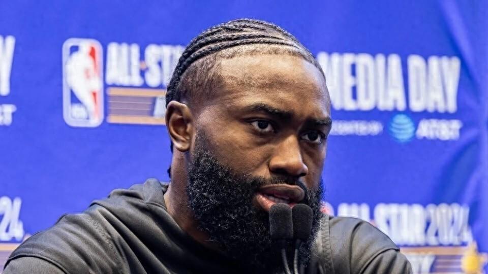 澳洲幸运10走势图-硬气！布朗怒轰联盟明星哨：有人被特殊照顾，罚3.5万也敢说